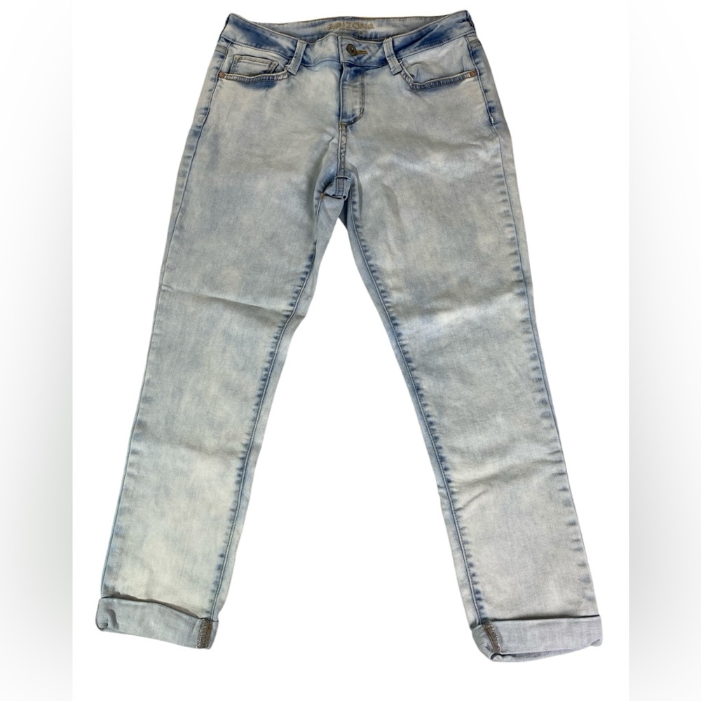 Arizona Jeans Women’s Juniors Size 7 Light Acid Washed Stretch Denim Cuffed